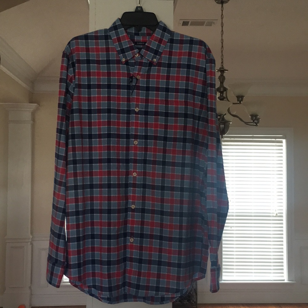 Crown and Ivy Button Up Long Sleeve shirt